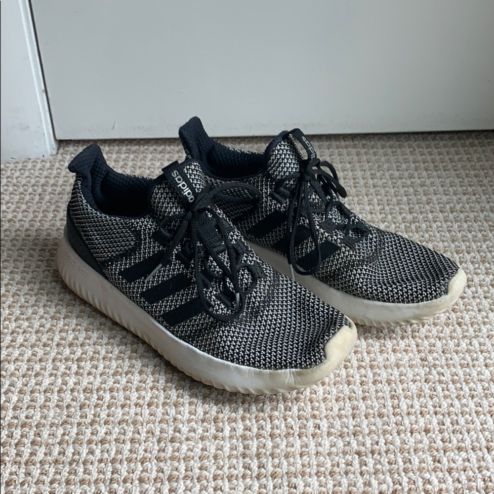 Adidas Cloudfoam Sneakers Women’s size 10